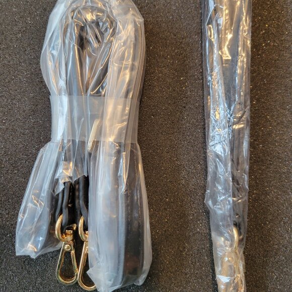 Jessica Simpson Crossbody Bag / Wristlet (long adjustable strap included) - BNWT - Picture 9 of 10